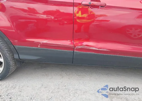 2017 Ford Escape Titanium z USA, uszkodzony, nr VIN 1FMCU9J97HUD48204